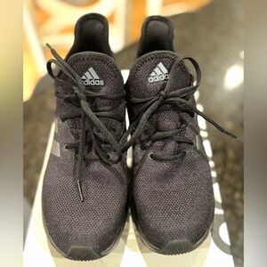 Women’s Adidas CLOUDFOAM PURE SHOES size 9.5